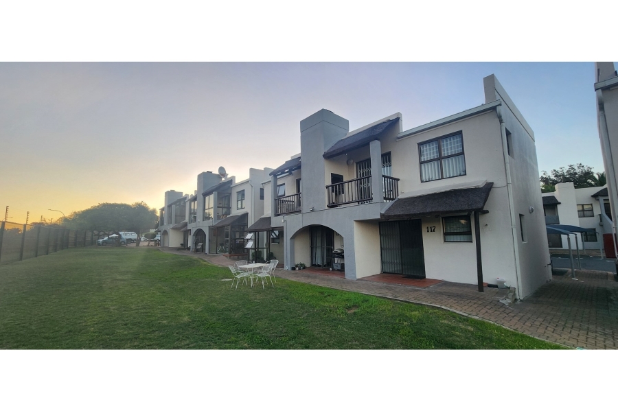 1 Bedroom Property for Sale in Loevenstein Western Cape